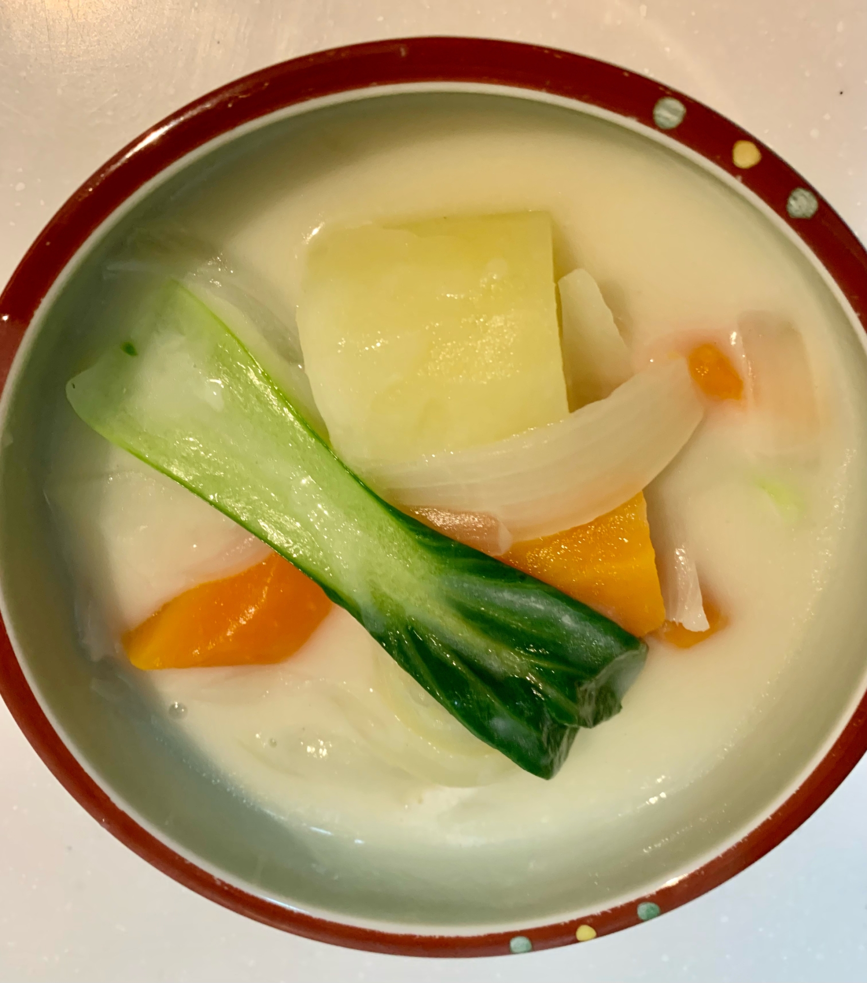 青梗菜の野菜クリームシチュー