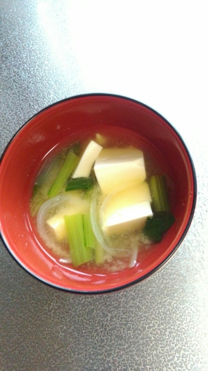 小松菜好きなので作りました。お味噌汁に入れても美味しいですよね～。
ごちそうさま☆
