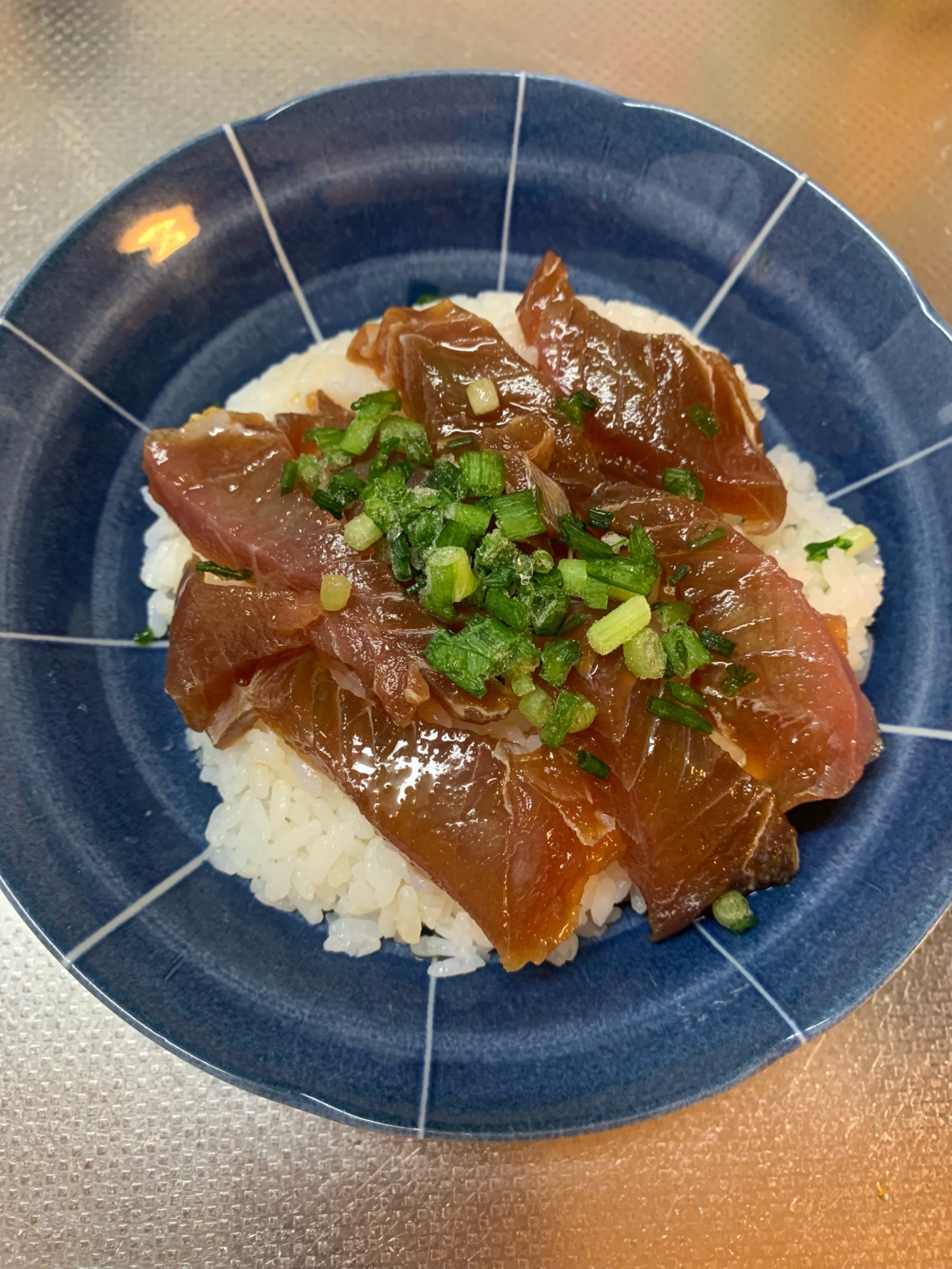 かつおの漬け丼