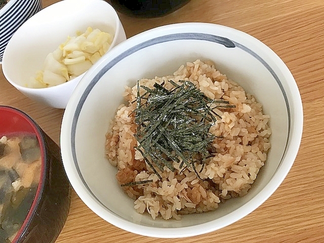 秋に美味しいきのこの炊き込みご飯