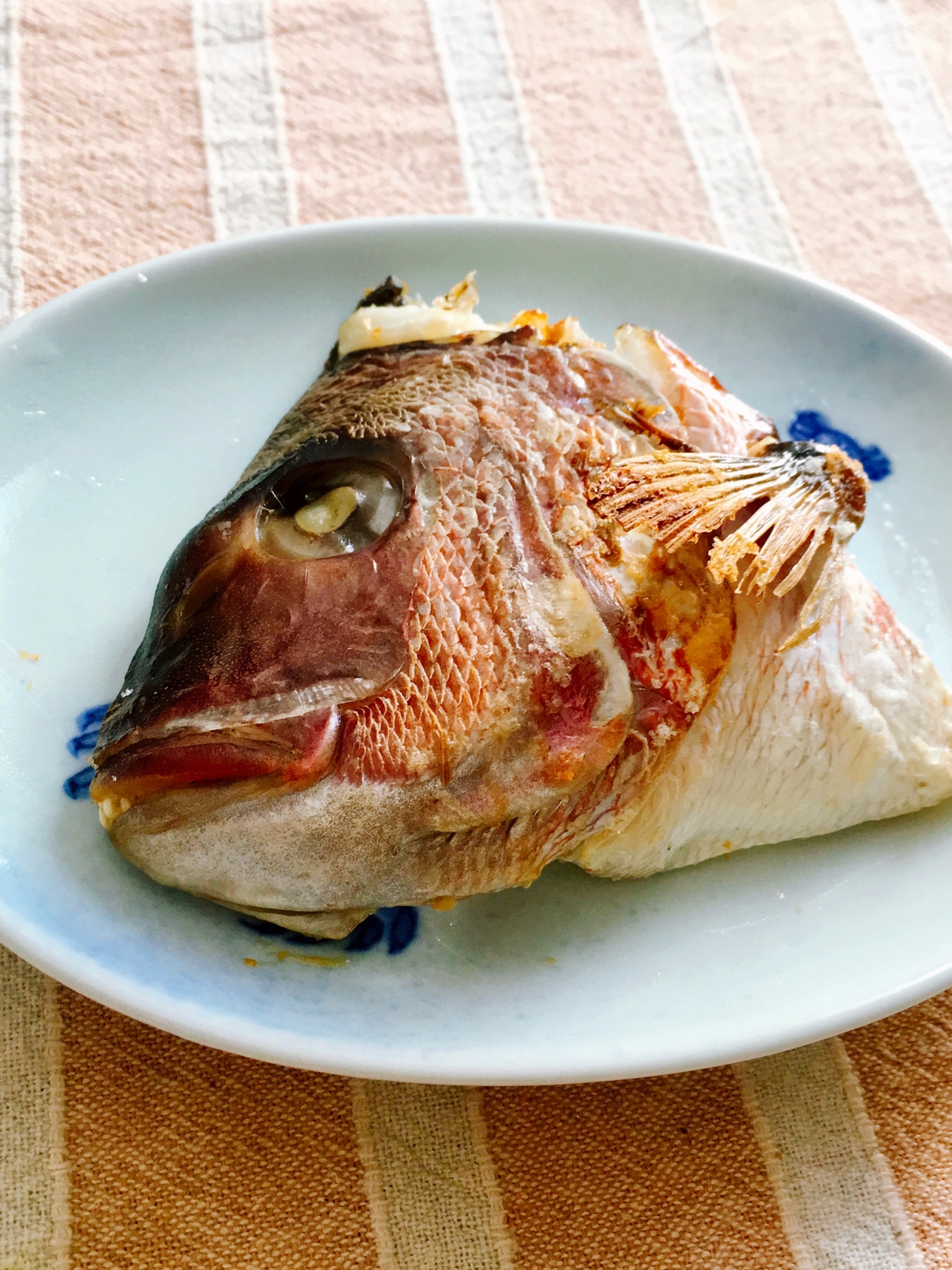 トースターで☆鯛のアラの塩焼き(かぶと焼き)