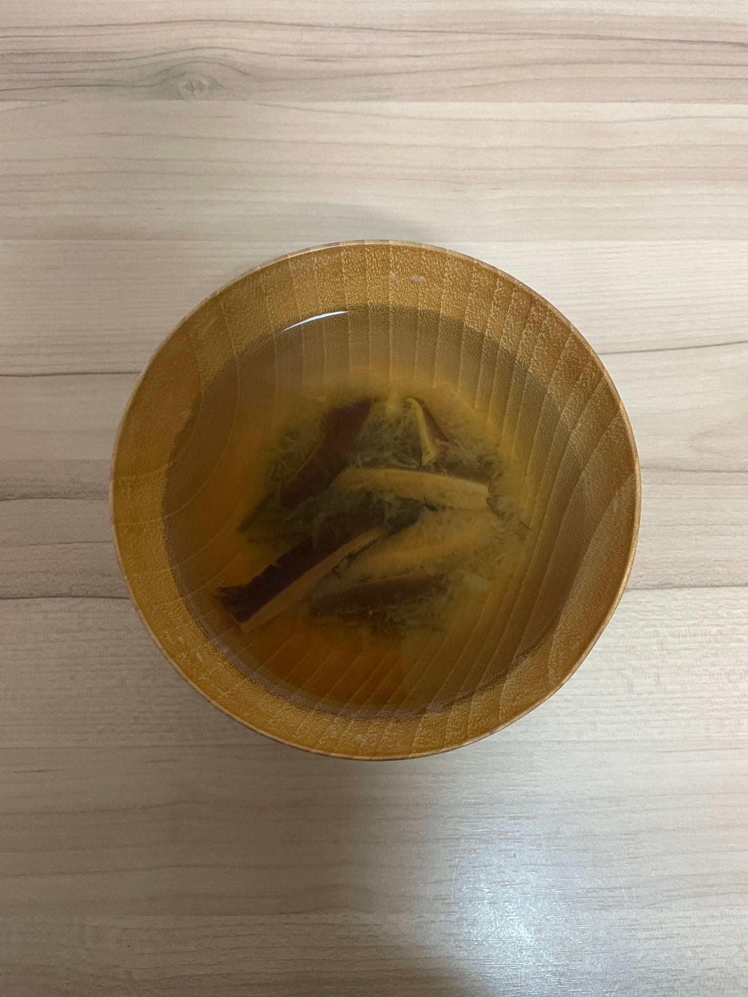 干し椎茸と根昆布の辛味大根汁