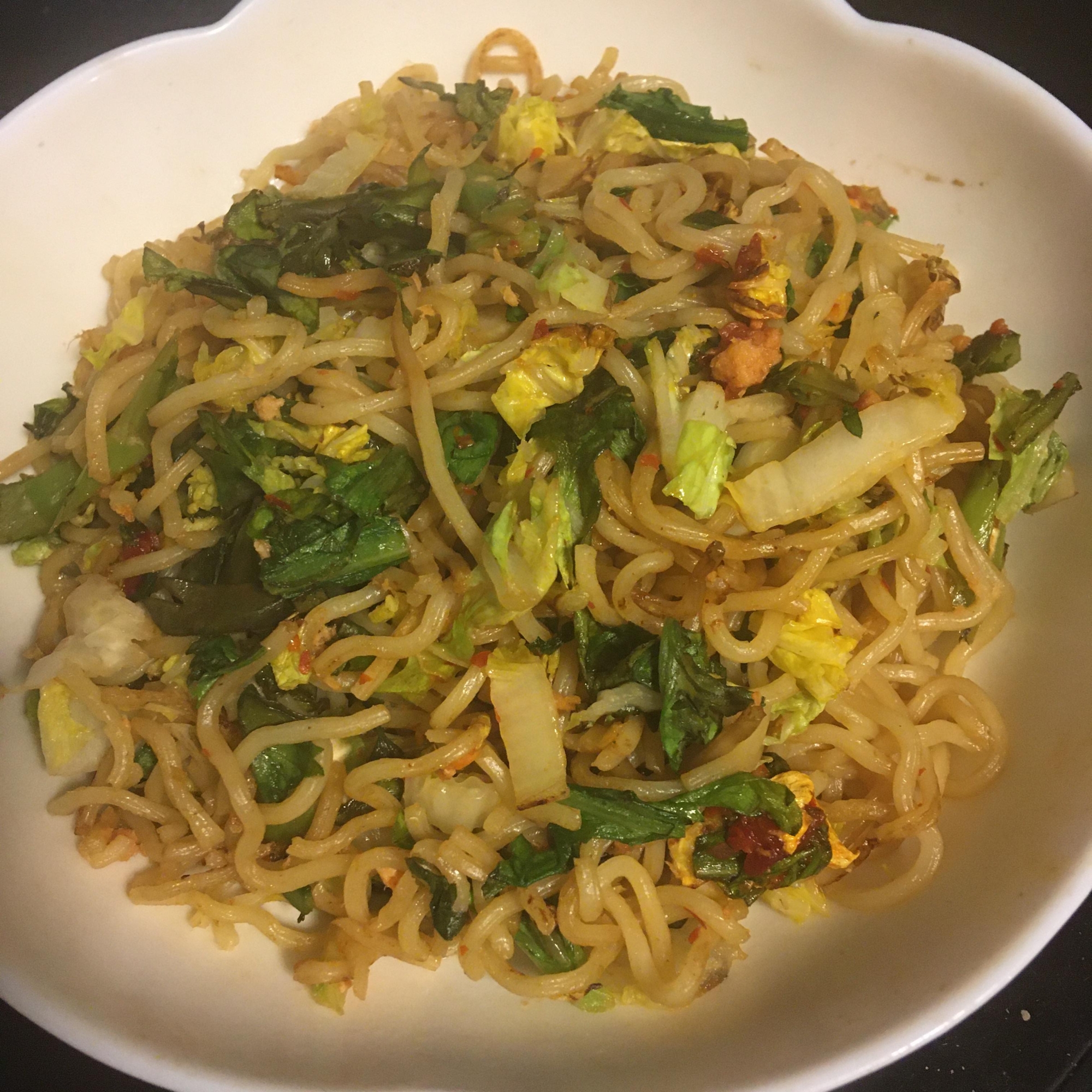 春菊、白菜、鮭フレークの豆板醤焼きそば