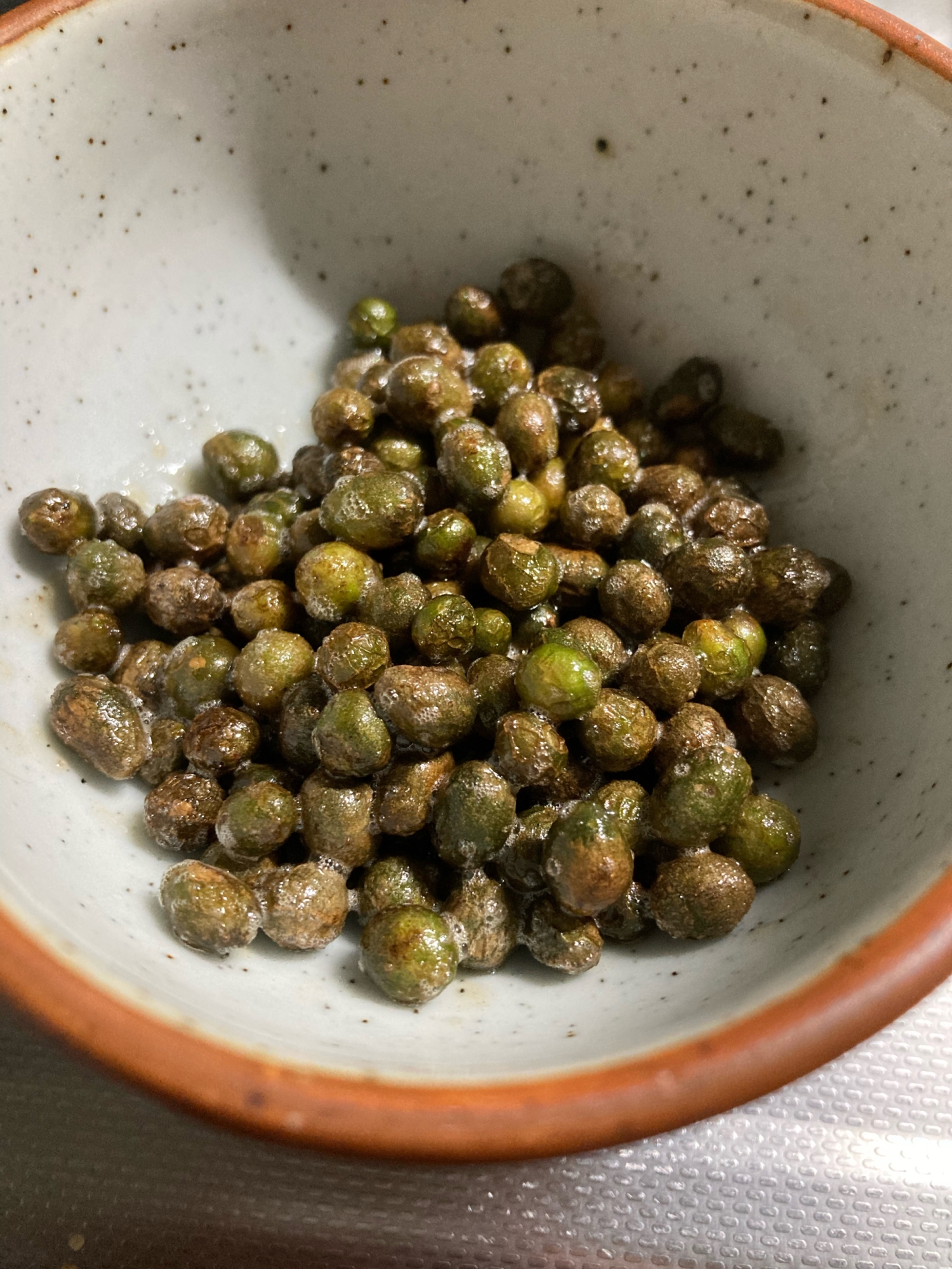 酒飲みさんいらっしゃい!むかごのガリバタ