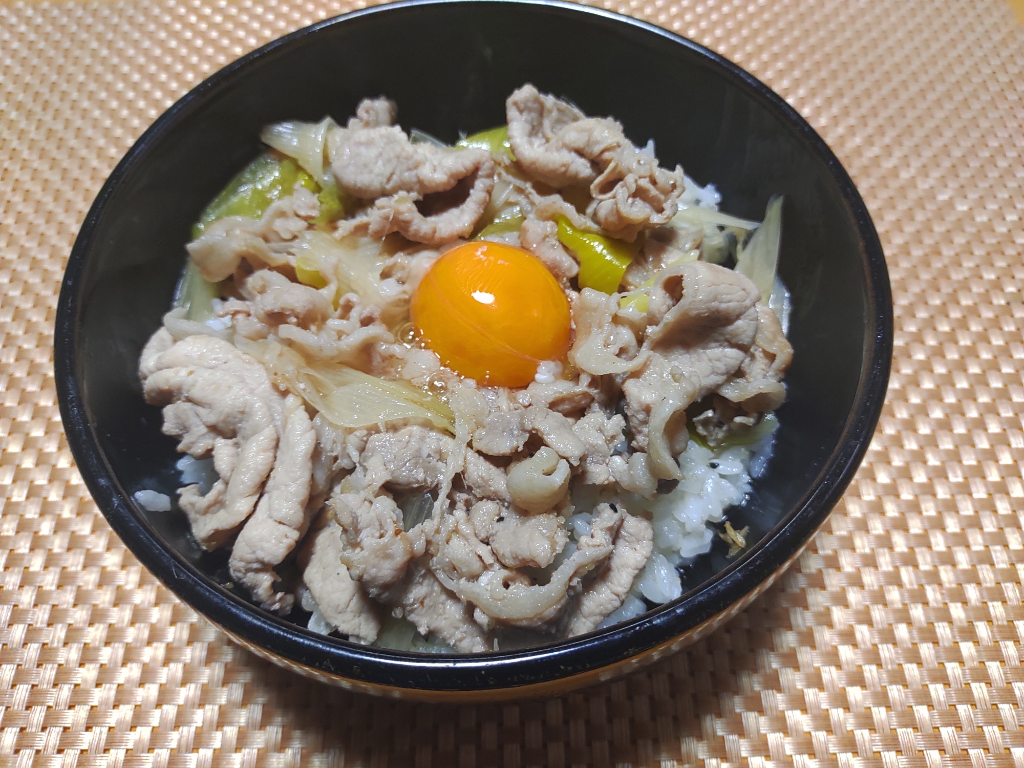 豚玉丼