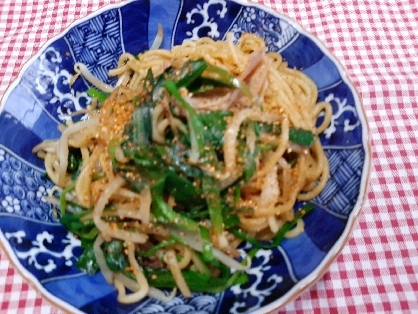 冷めても美味しい！☆ピリ辛ニラ塩焼きそば