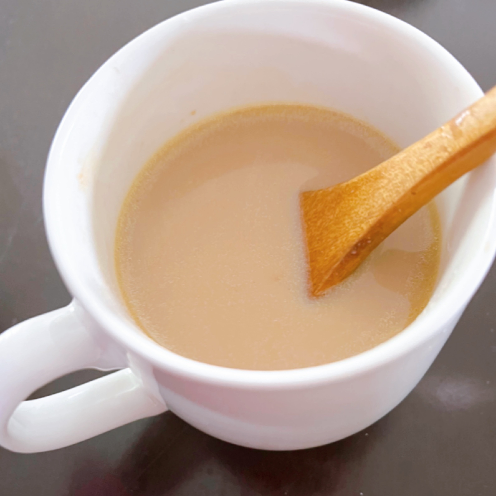 モンゴル風!塩バターミルクティー「ツァイ」