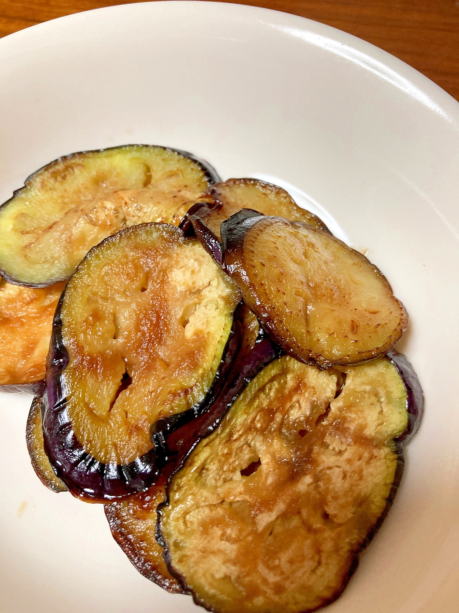 ナスのにんにく醤油炒め レシピ 作り方 By 水玉模様 楽天レシピ