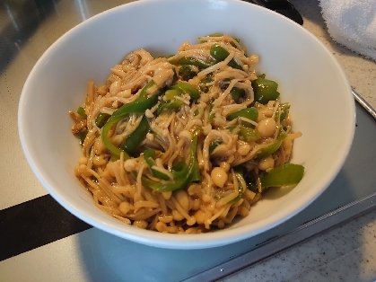 夕飯のおかずに作ってみました(^^)ご飯がすすむ味つけが美味しかったです！