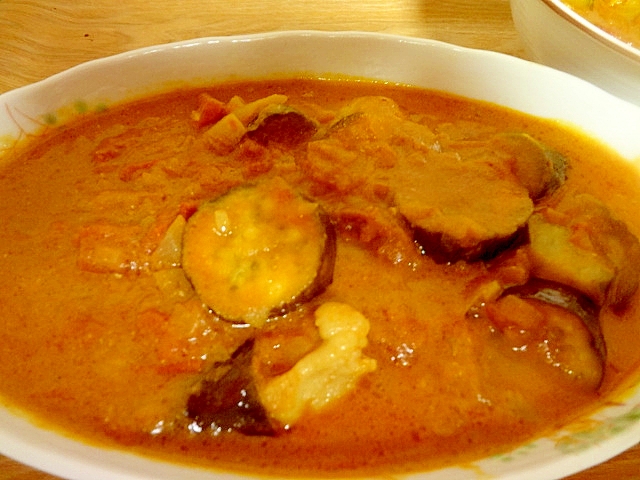 お店の気分☆夏野菜のバターチキンカレー