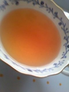 コーヒー大好きな私だけど～この紅茶美味しい～☆もう８月だね～暑いけど頑張ろうね♪ごちそうさま～(*^_^*)