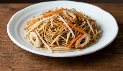 もやしと人参とちくわの焼きそば
