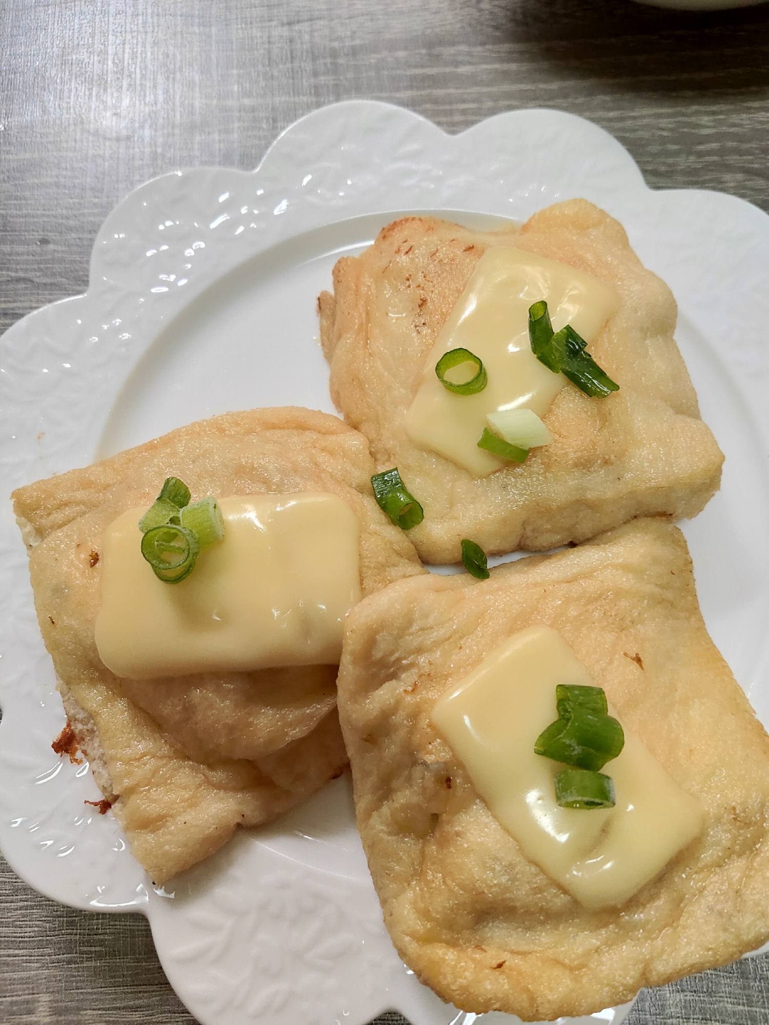 鯖の水煮缶の油揚げ焼き