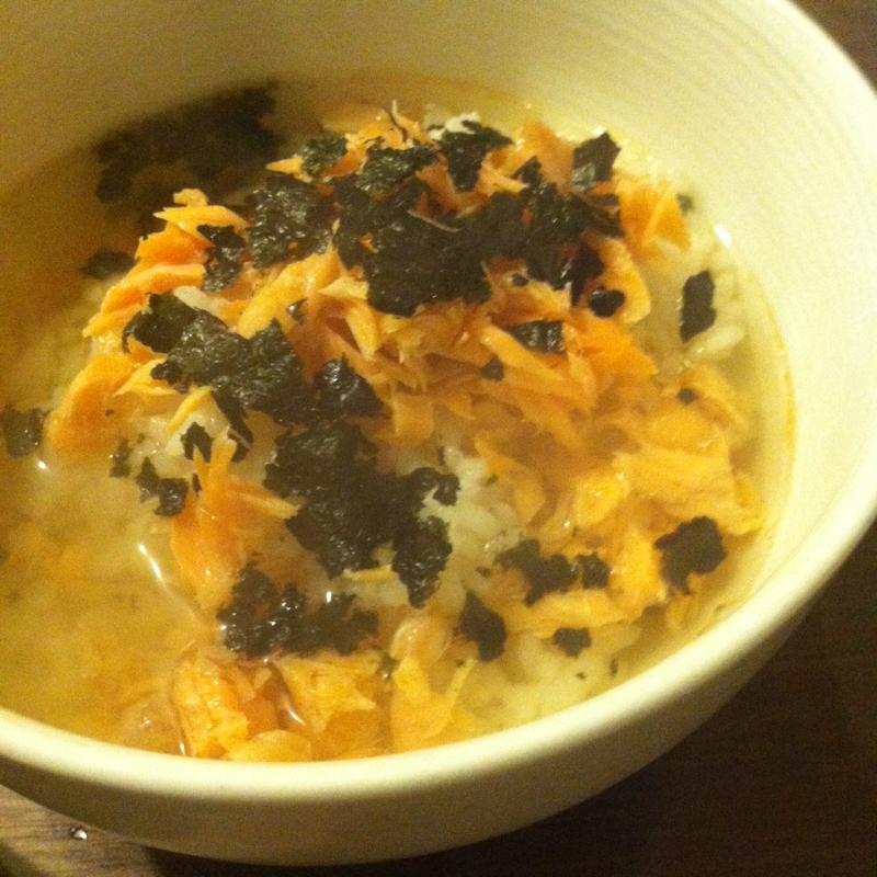 韓国海苔の鮭茶漬け