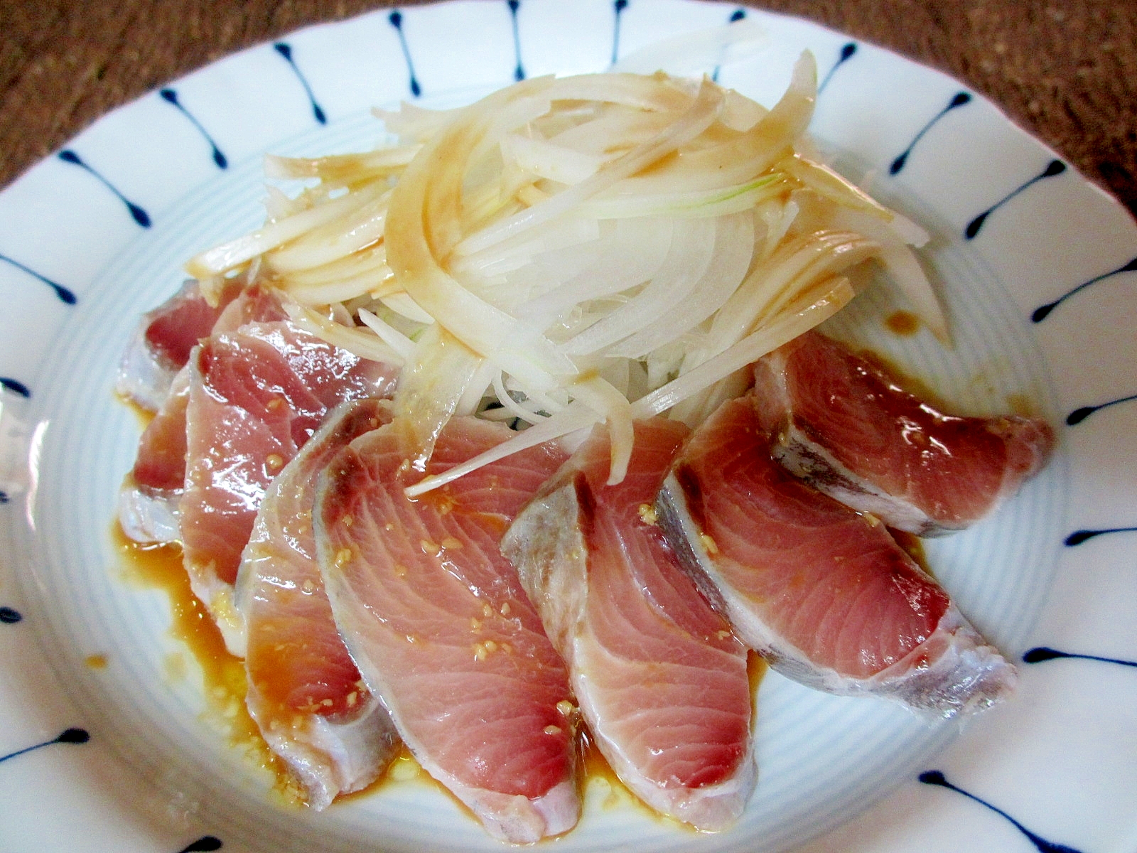 ぶりの刺身と新玉ねぎのわさびドレッシング レシピ 作り方 By Mococo05 楽天レシピ ぶりの刺身と新玉ねぎのわさびドレッシング レシピ 作り方 By Mococo05 楽天レシピ