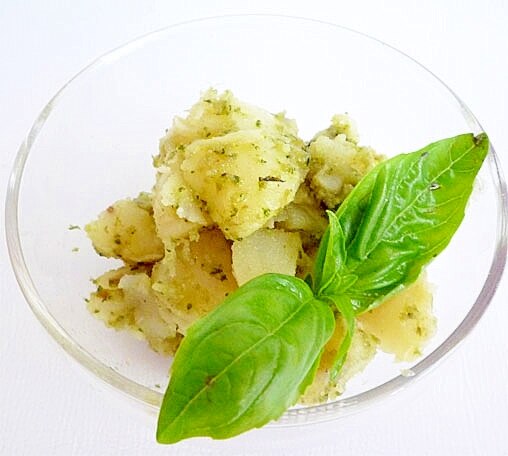 バジルと松の実のジェノベーゼポテト レシピ 作り方 By Liqueur 楽天レシピ