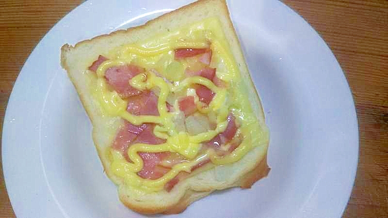 ピザトースト/ベーコン玉ねぎマヨ