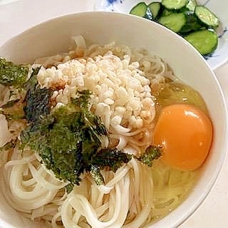 半田手延べ麺で　☆　釜玉風ぶっかけそうめん