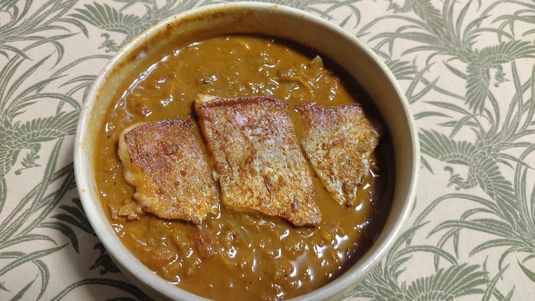 優しい味 小鯛カレー（小鯛全部食べ1）