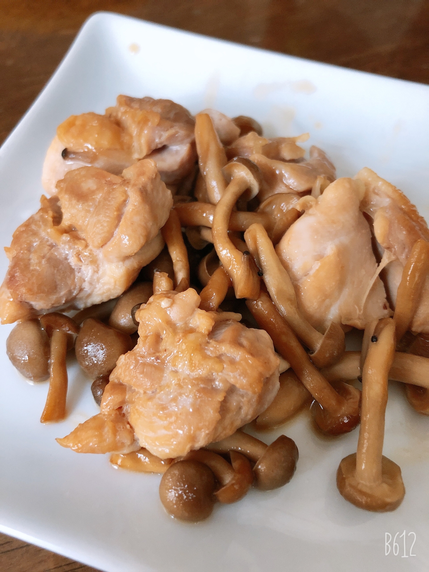 鳥ももとしめじのバター醤油炒め レシピ 作り方 By えりりん 楽天レシピ