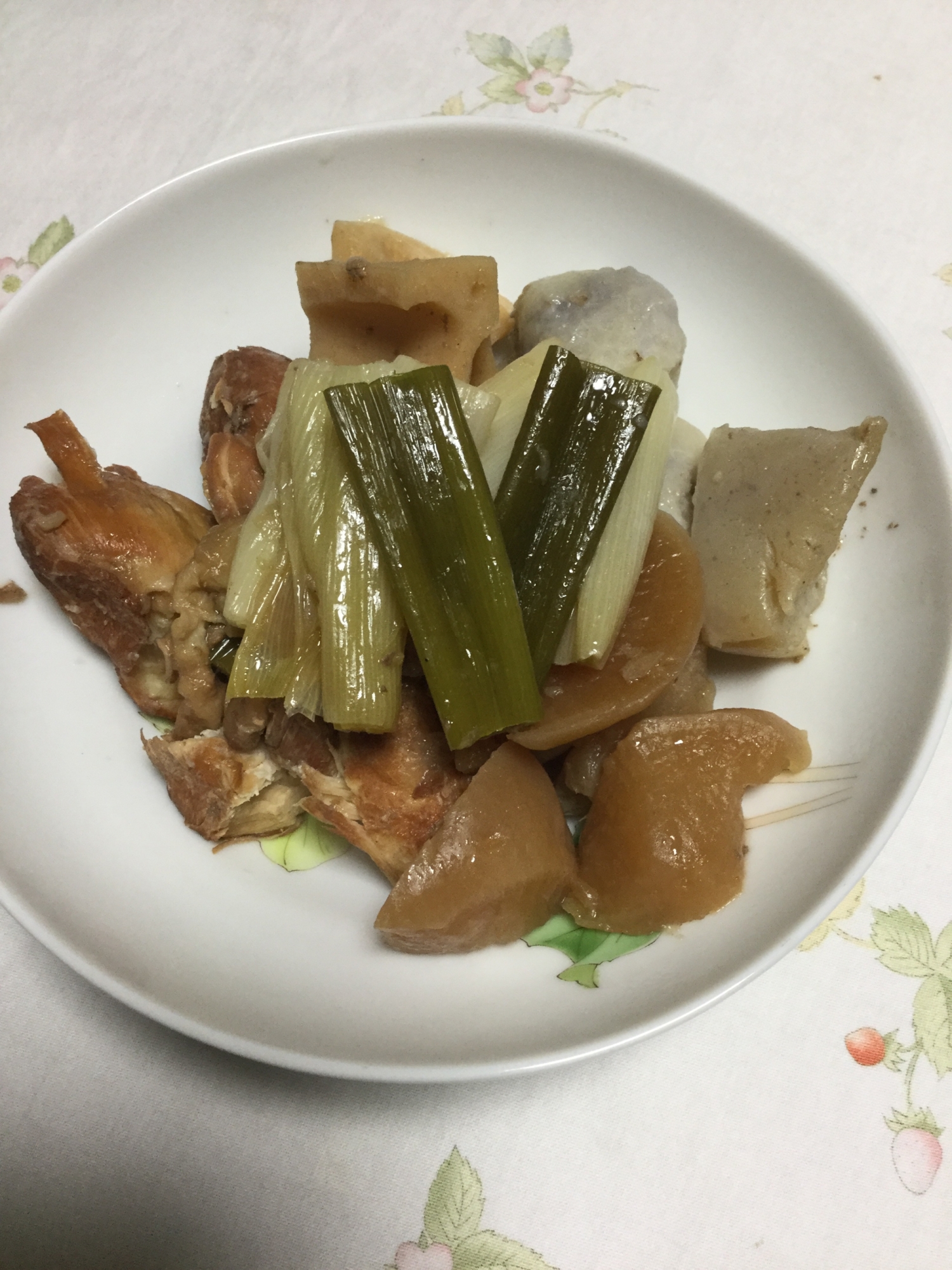 鶏肉と根菜の煮物