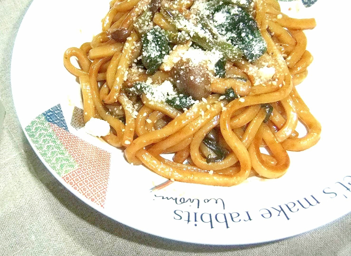 ほうれん草ときのこの焼うどん