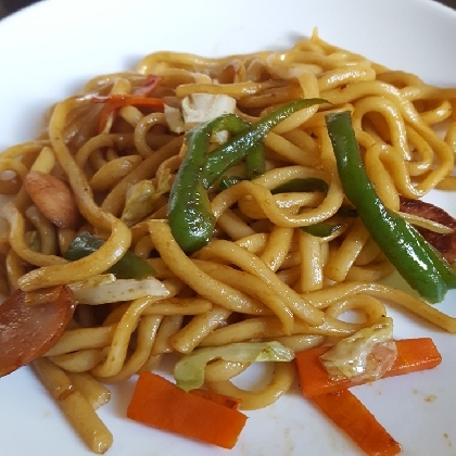 キャベ豚焼きうどん