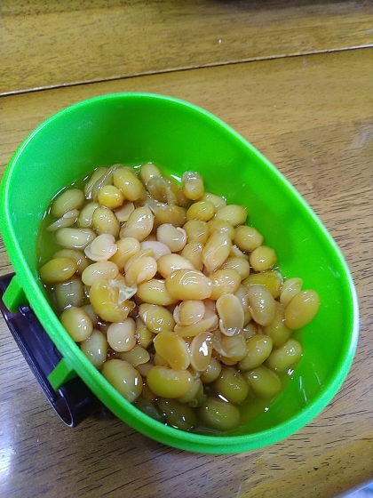 シンプルな大豆の煮物