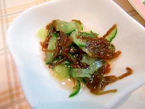 離乳食 サッパリもずくときゅうり レシピ 作り方 By みくんぽたろう 楽天レシピ