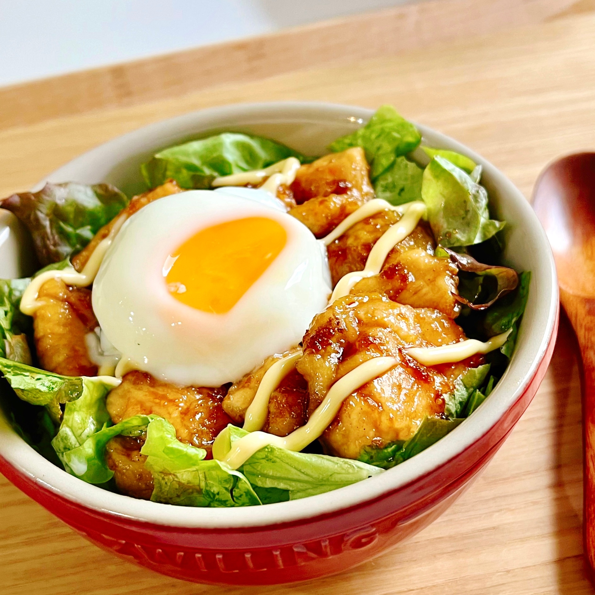 節約!ボリューム満点◎鶏むね肉のスタミナ丼