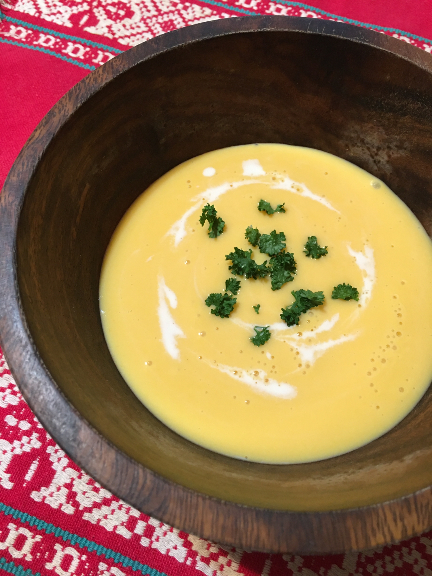 バターナッツカボチャの豆乳冷製スープ