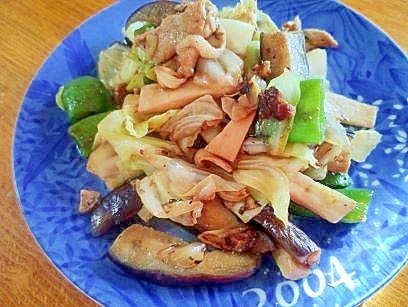 お腹と　冷蔵庫の　デトックス　なんでも野菜炒め