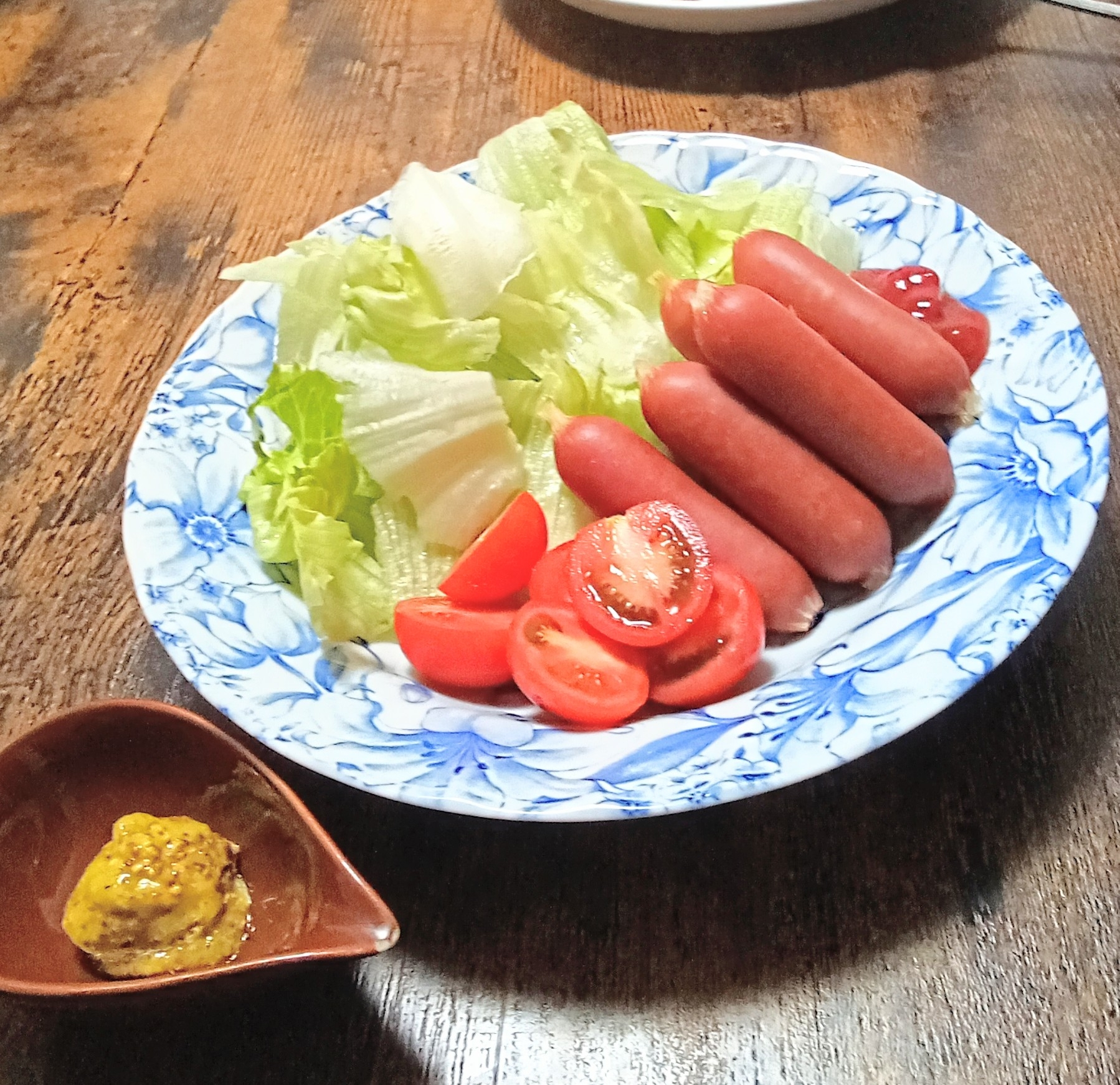 ソーセージDeレタスサラダ！