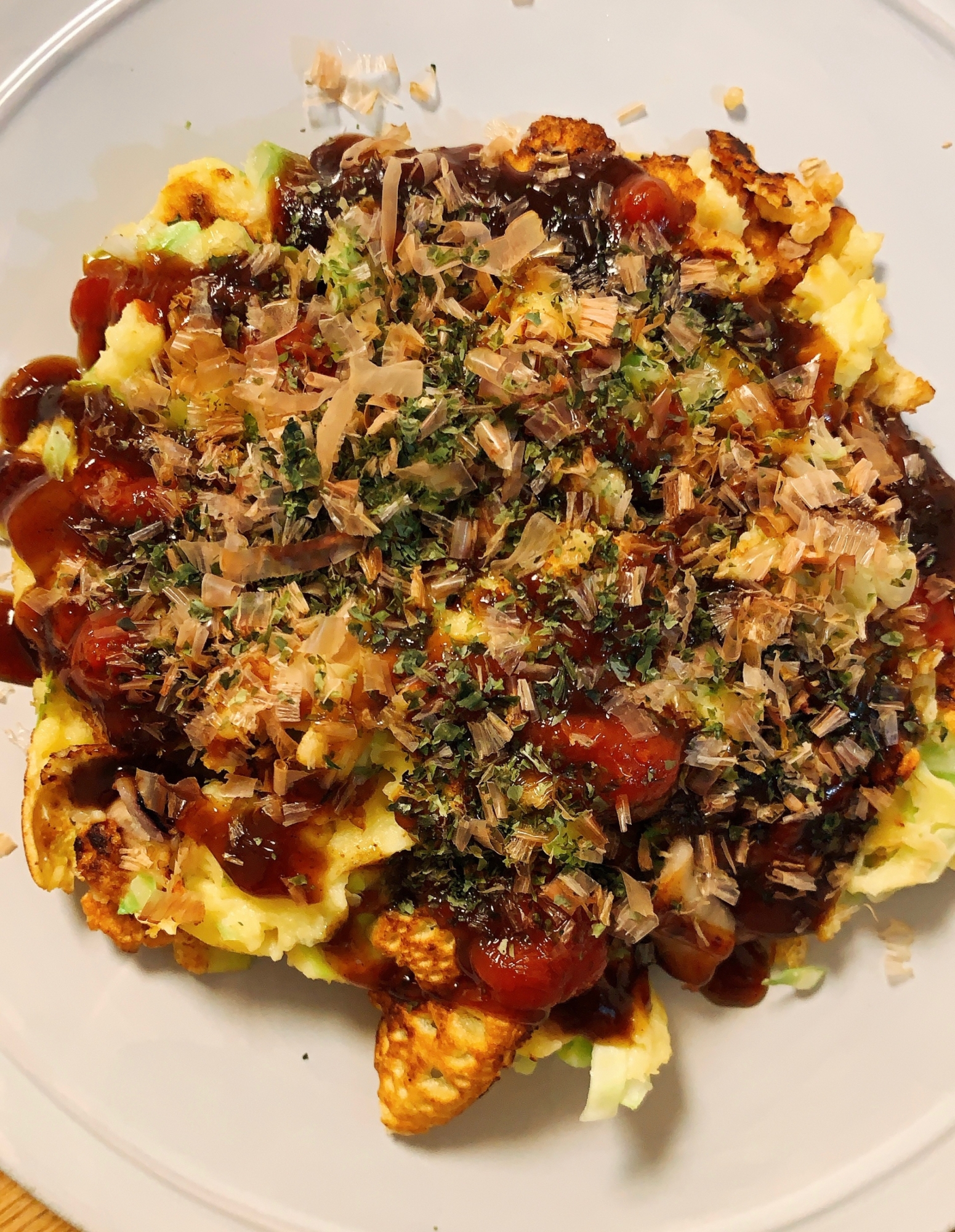 キャベツたっぷり!米粉で作るイカ入りお好み焼き