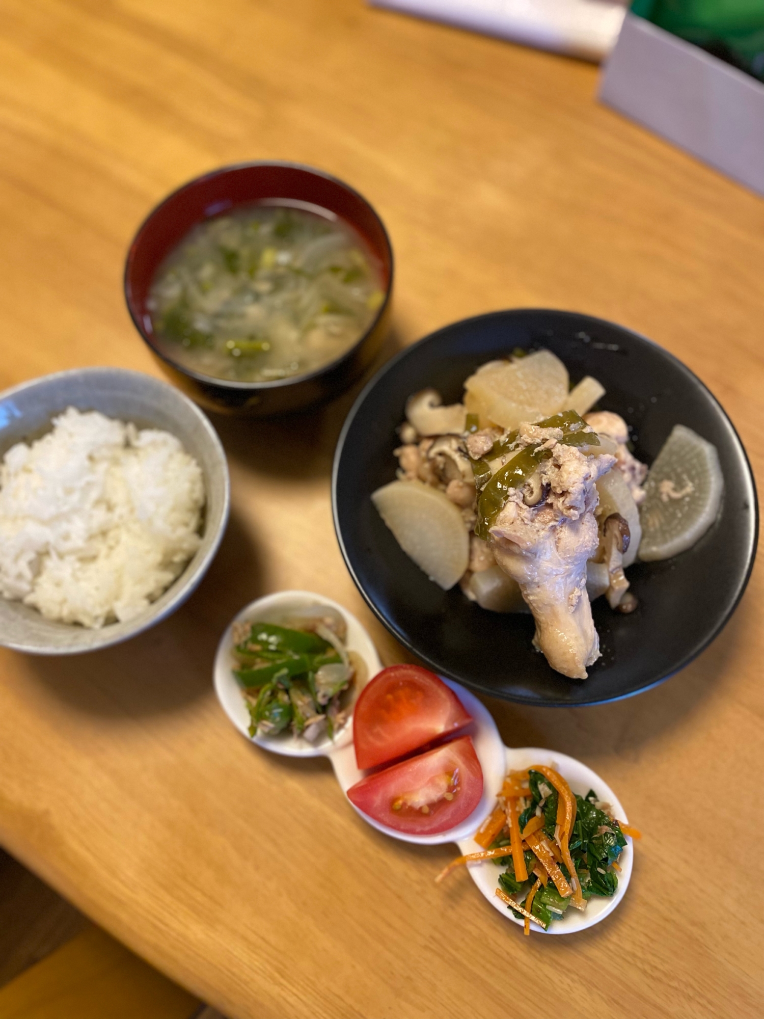 漬けて煮るだけ！醤漬け手羽元と大根煮煮