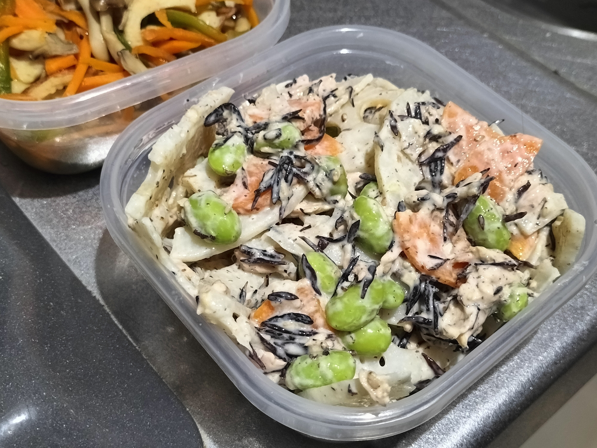 レンジで簡単作り置き♪蓮根ひじき人参枝豆ごまサラダ