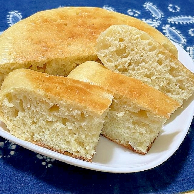 フライパンで焼く　中力粉のフォカッチャ