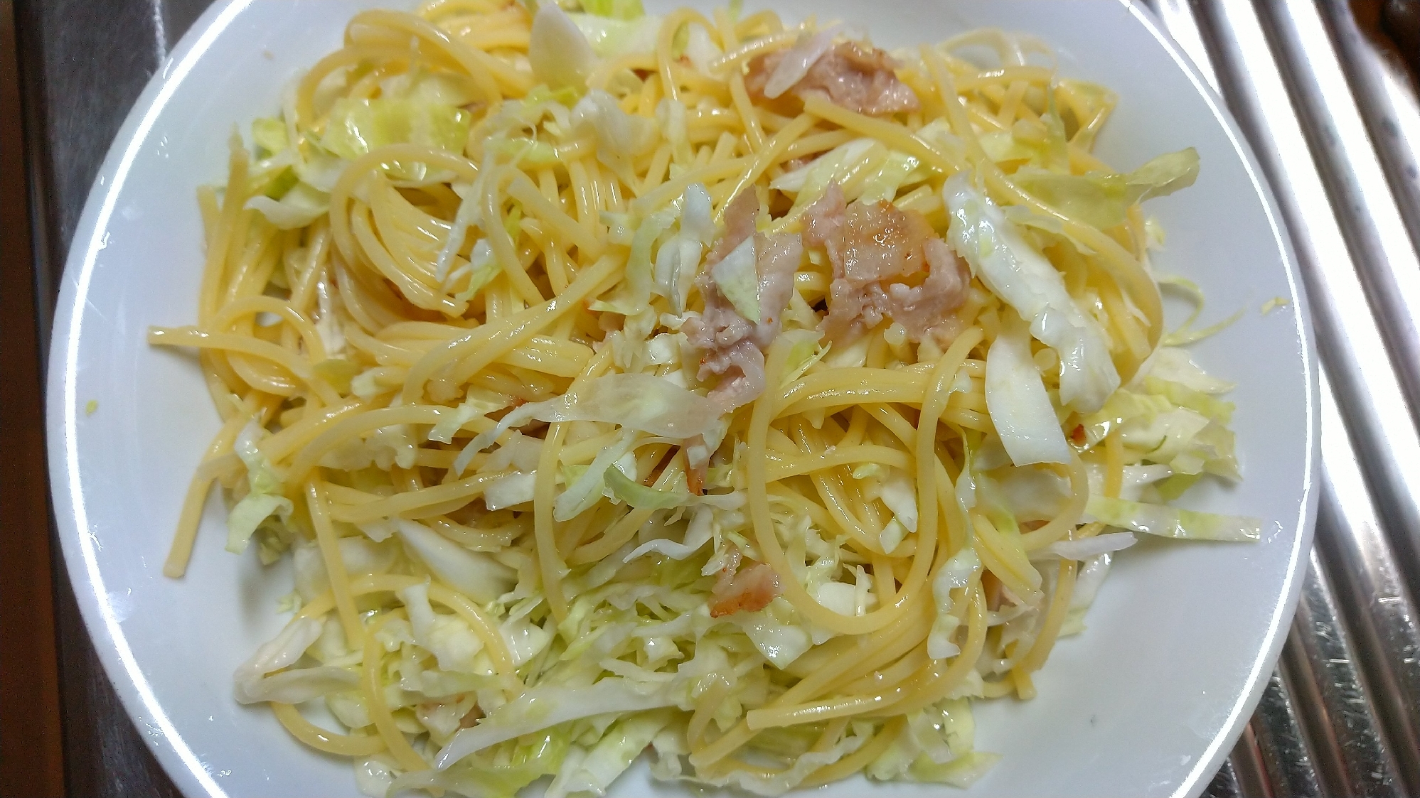 豚肉キヤベツパスタドレッシング和えサラダ