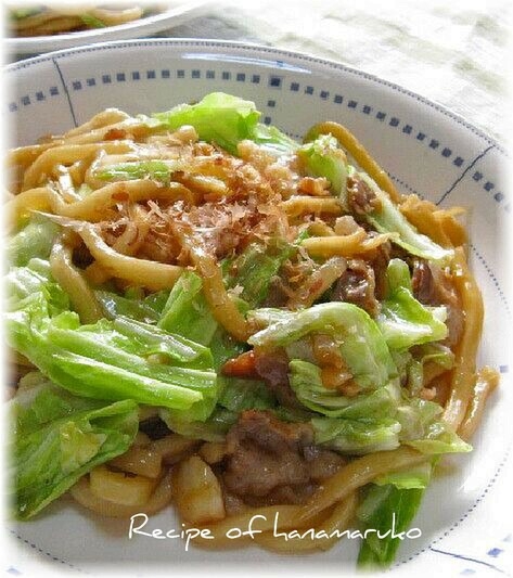 ウエイパーで豚肉とキャベツのうまうま焼きうどん