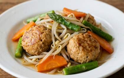 鶏つくねアスパラ豆もやし昆布オクラ人参etc蒸