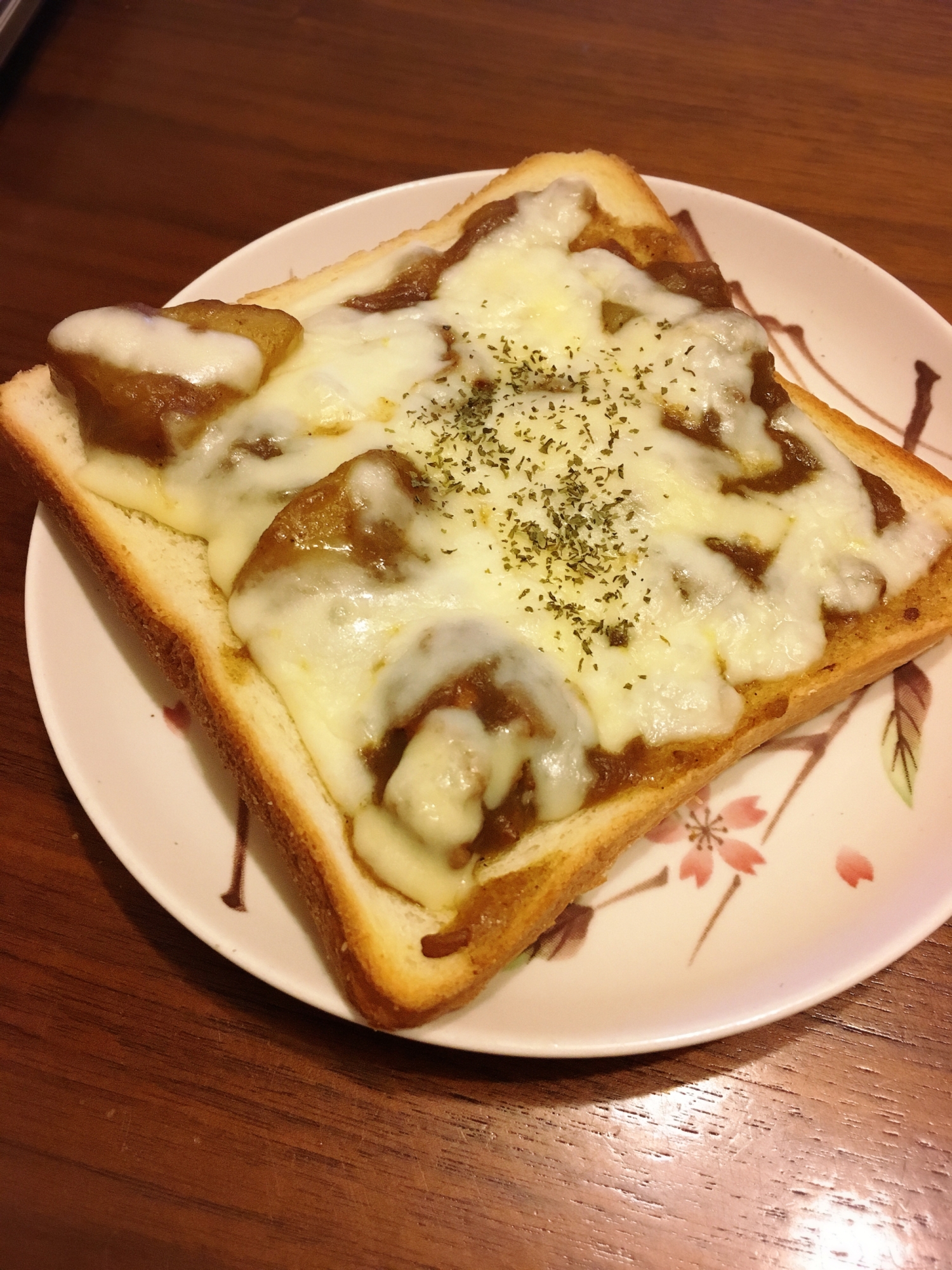 カレーチーズトースト