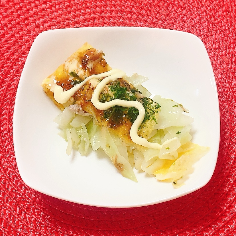 とんぺい焼き（卵、キャベツ、豚肉）