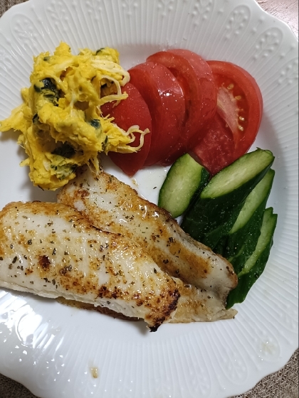 本場スペインの味を再現！白身魚のハーブソテー