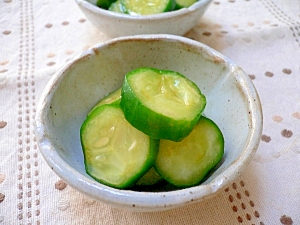 胡瓜のピリ辛漬け