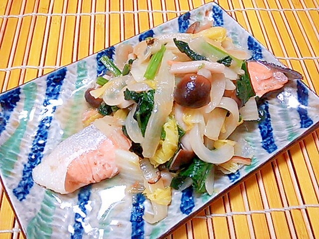 超簡単！松茸お吸い物の素で☆鮭と野菜の蒸し焼き☆