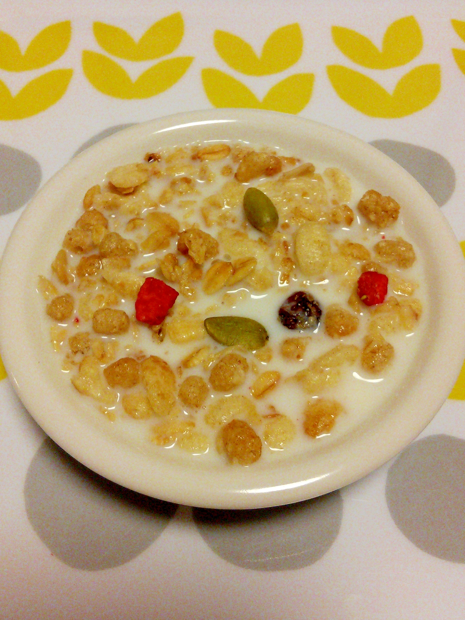 朝ごはんにぴったり フルーツと豆乳入りのグラノーラ レシピ 作り方 By みずたまsweet 楽天レシピ