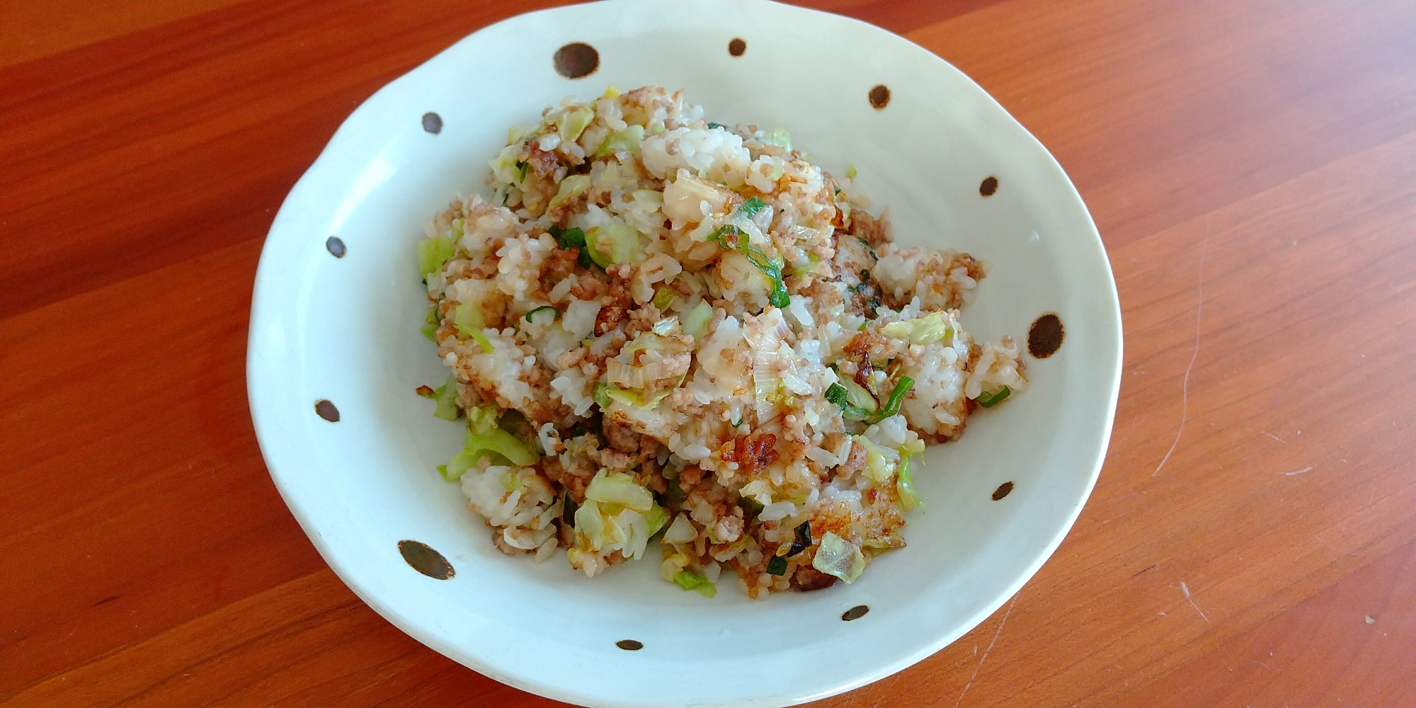 ホットプレートで簡単☆豚ひき肉のチャーハン