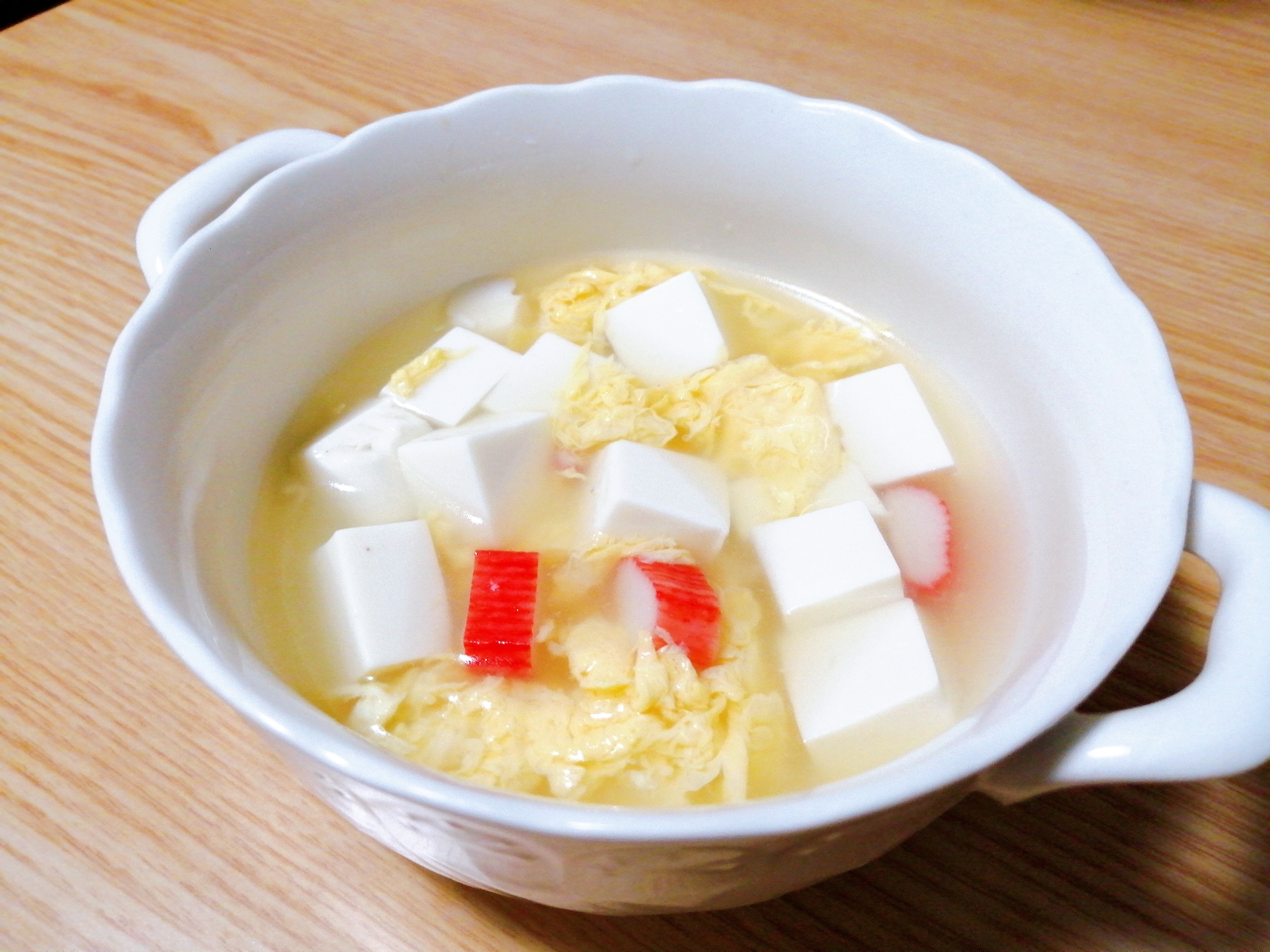豆腐と卵とカニカマのスープ