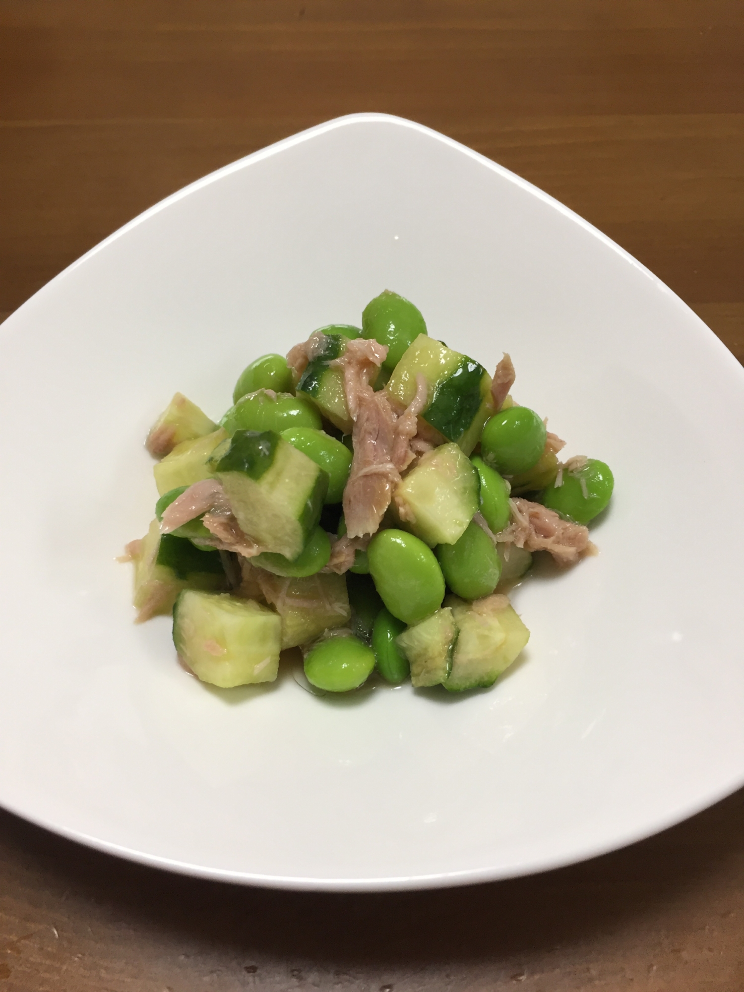 夏にオススメ！枝豆と胡瓜の和風ツナサラダ