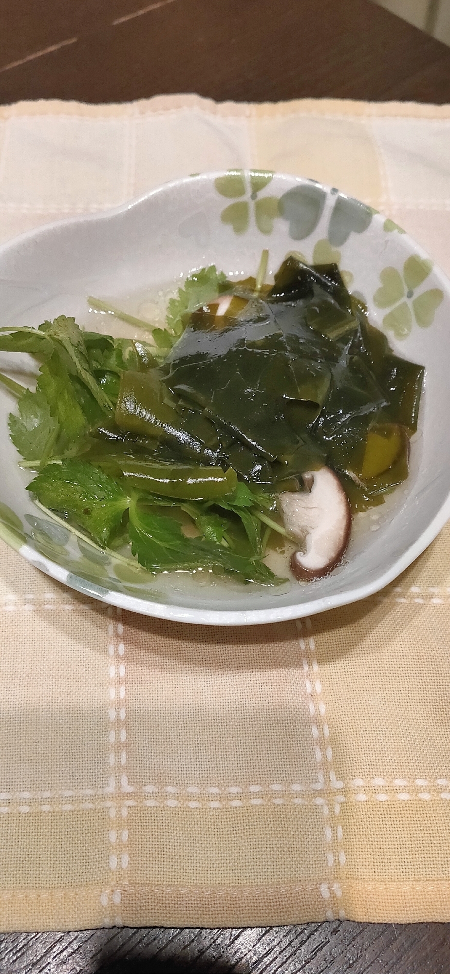 三つ葉のわかめスープ(•ө•)♡